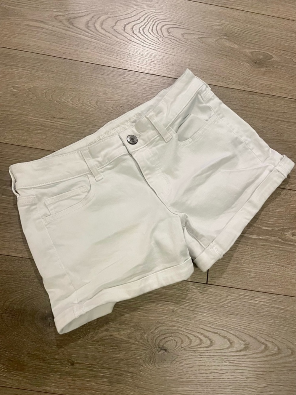 American Eagle Outfitters White Denim Roll-Cuff Jean Shorts